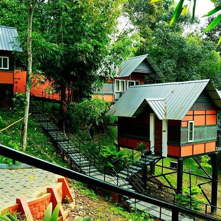 Santhi Hill View Resort 무나르 외부 사진