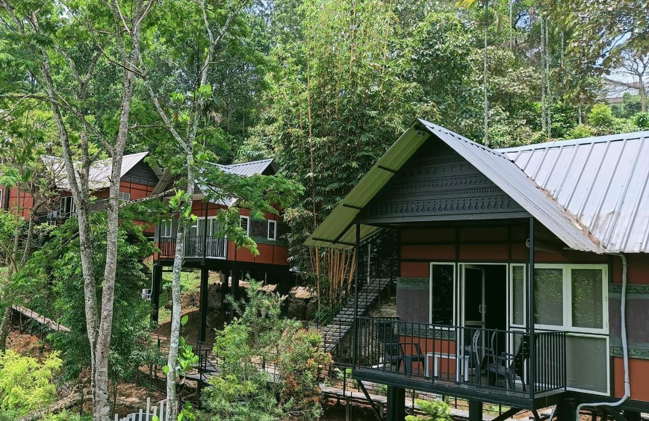 Santhi Hill View Resort 무나르 외부 사진
