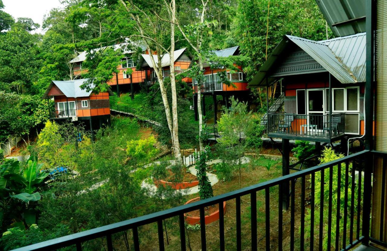 Santhi Hill View Resort 무나르 외부 사진