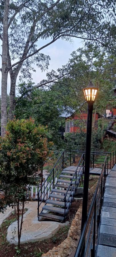Santhi Hill View Resort 무나르 외부 사진