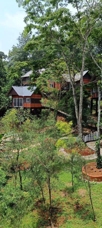 Santhi Hill View Resort 무나르 외부 사진