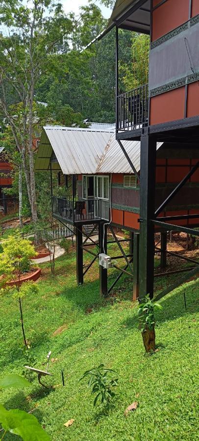 Santhi Hill View Resort 무나르 외부 사진