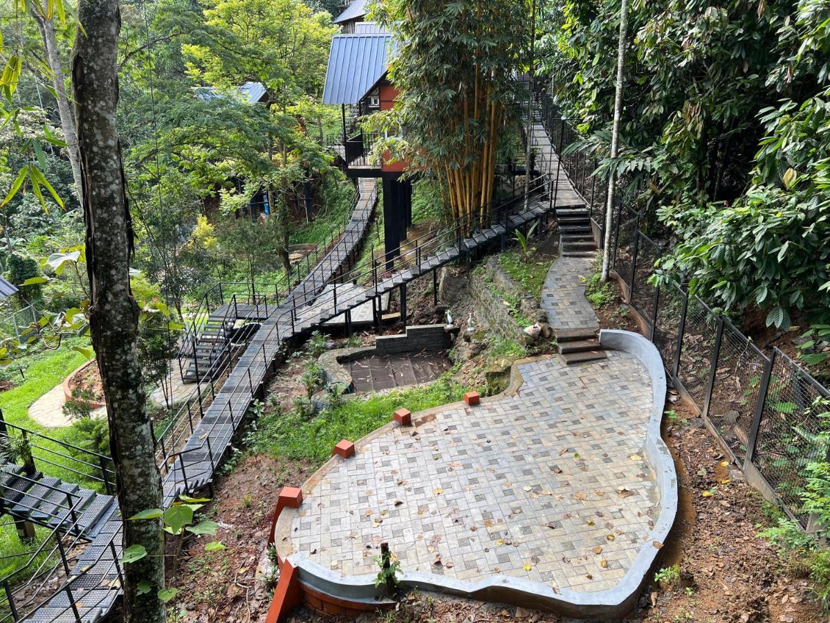 Santhi Hill View Resort 무나르 외부 사진