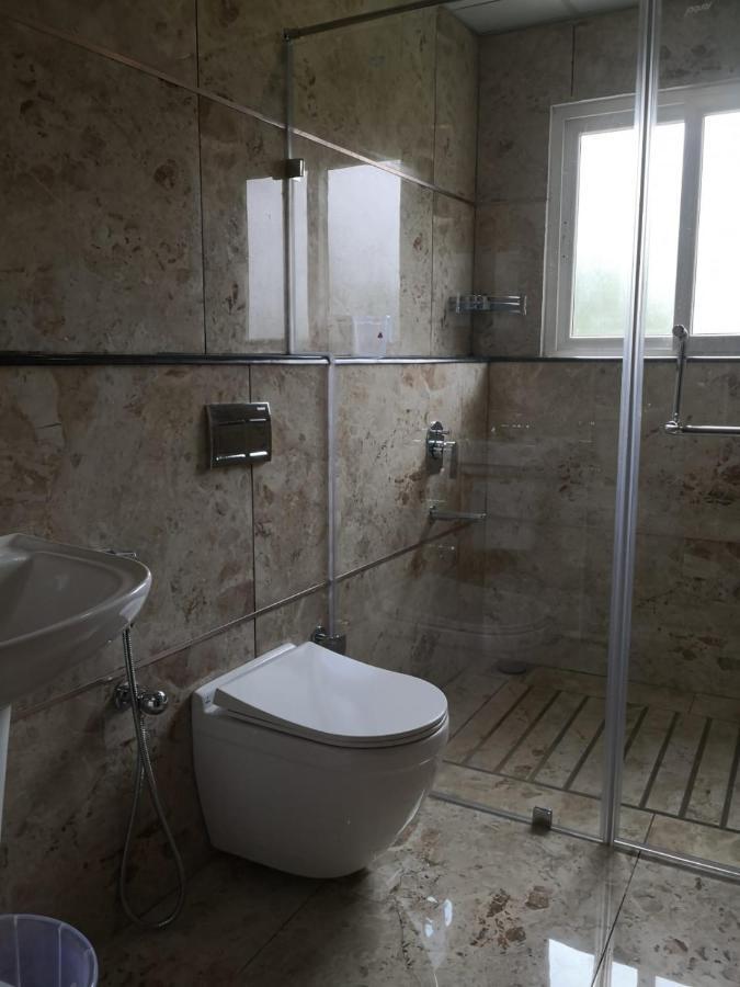 Santhi Hill View Resort 무나르 외부 사진